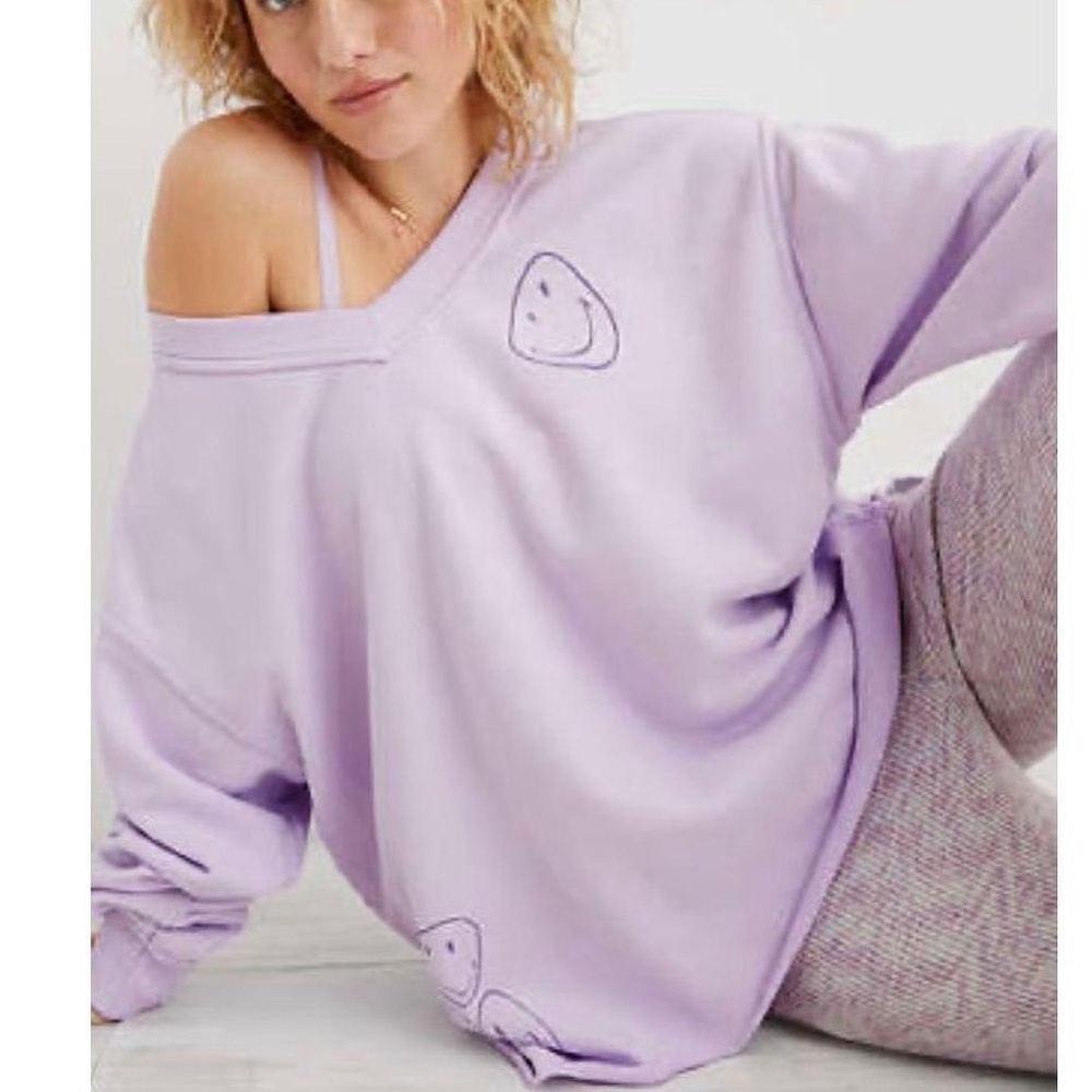 Aerie Lavender Smiley Women’s Pullover - Size S